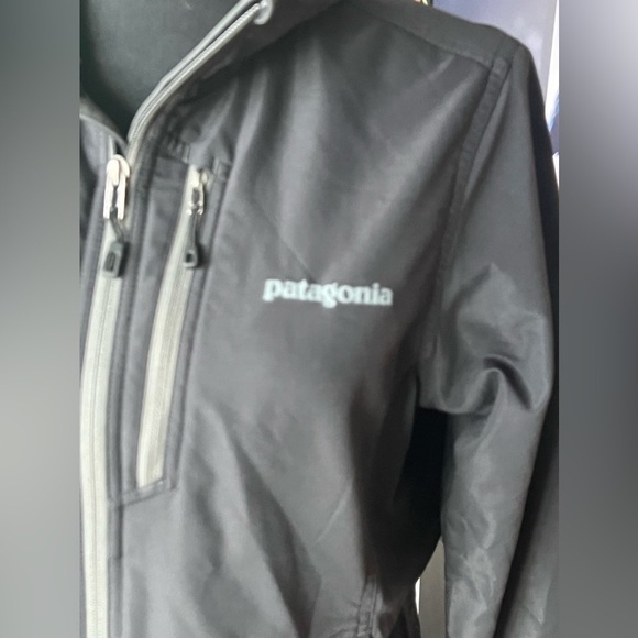 Patagonia Womens All Free Jacket Size M Black Full Zip Seam Sealed Style - Picture 3 of 7